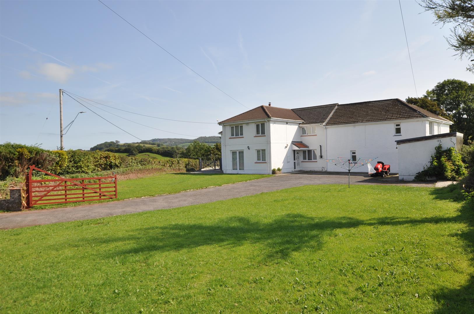 Pontantwn, Kidwelly Terry Thomas & Co Estate Agents in